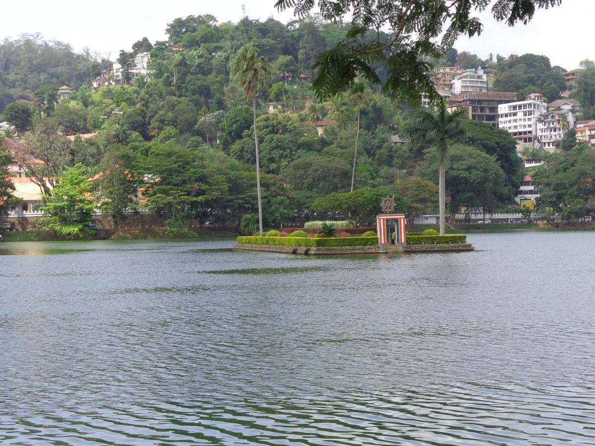 Cirute' Talwatte, Kandy Exterior foto